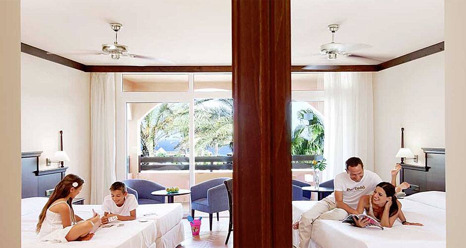 <p>fuer0041family</p>