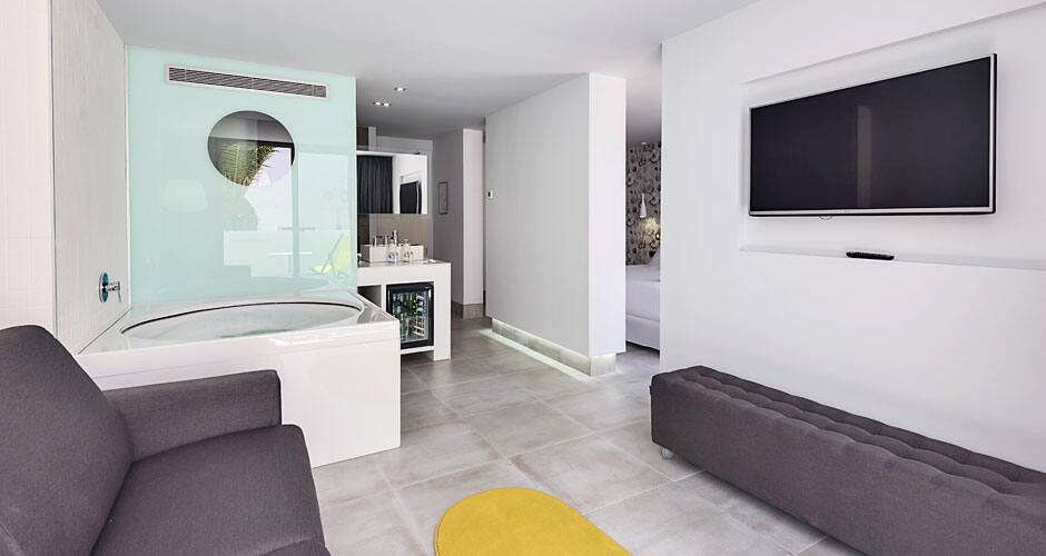 <p>Juniorsviitti</p>