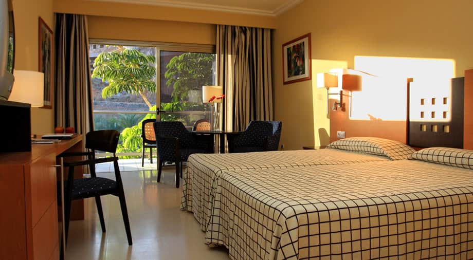 <p>Kahden hengen huone</p>