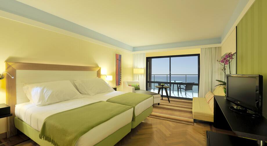 <p>made0024superior</p>