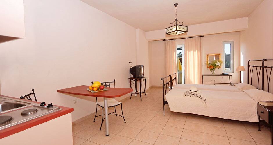 <p>cret0065studio</p>