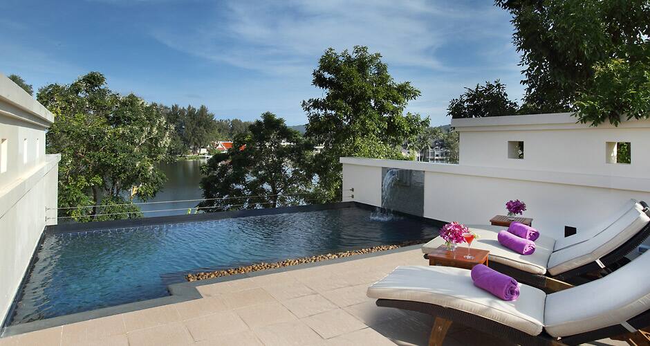 <p>lagoon pool villa</p>