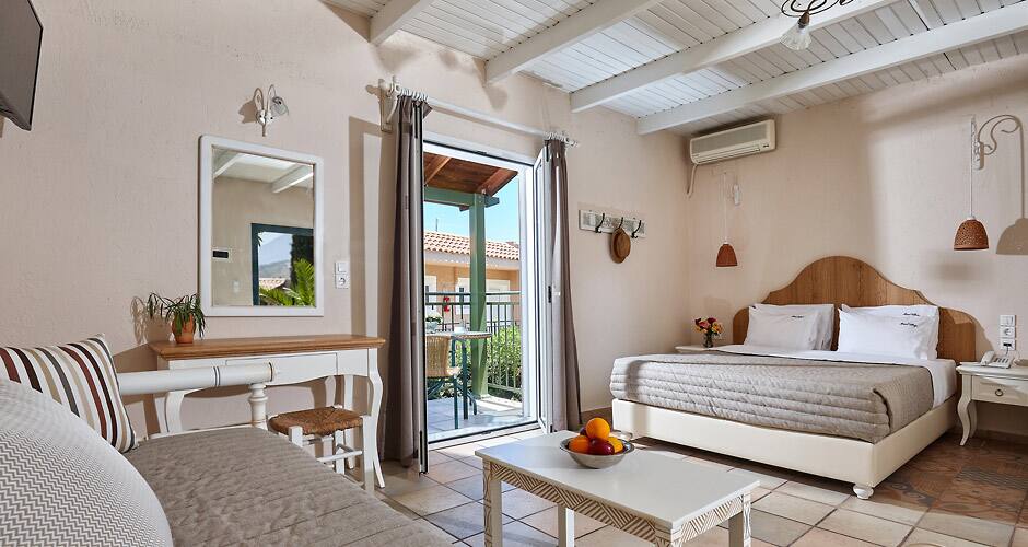 <p>cret0080superiorstudio</p>