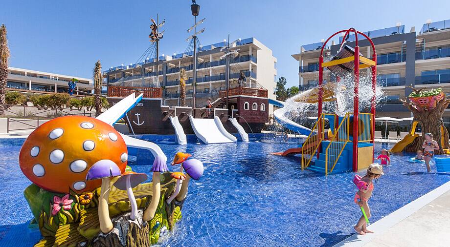 alcudia kartta Kartta   Hotelli Zafiro Palace Alcudia, Puerto de Alcudia 