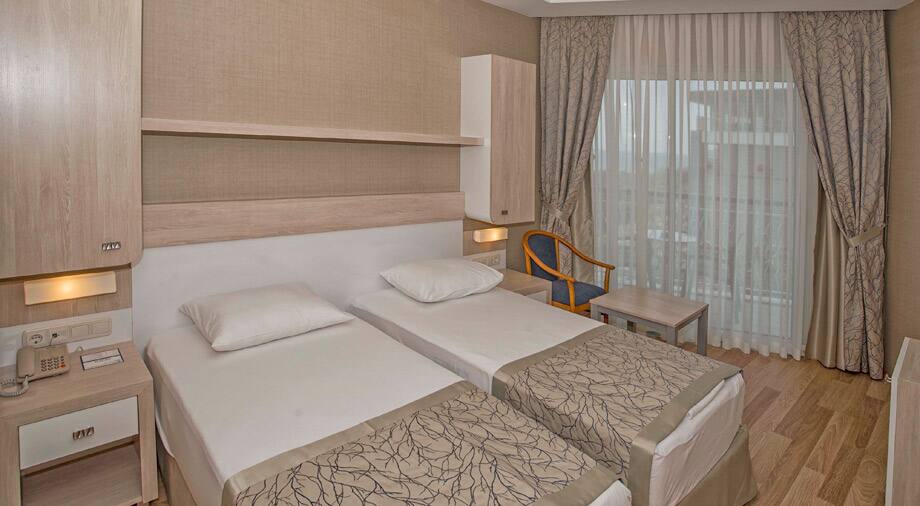 <p>Kahden hengen huone</p>