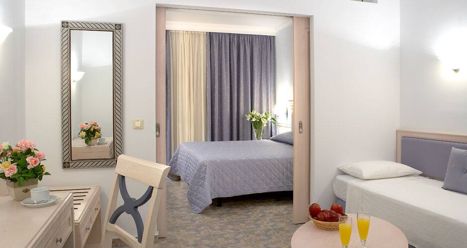 <p>superior family</p>