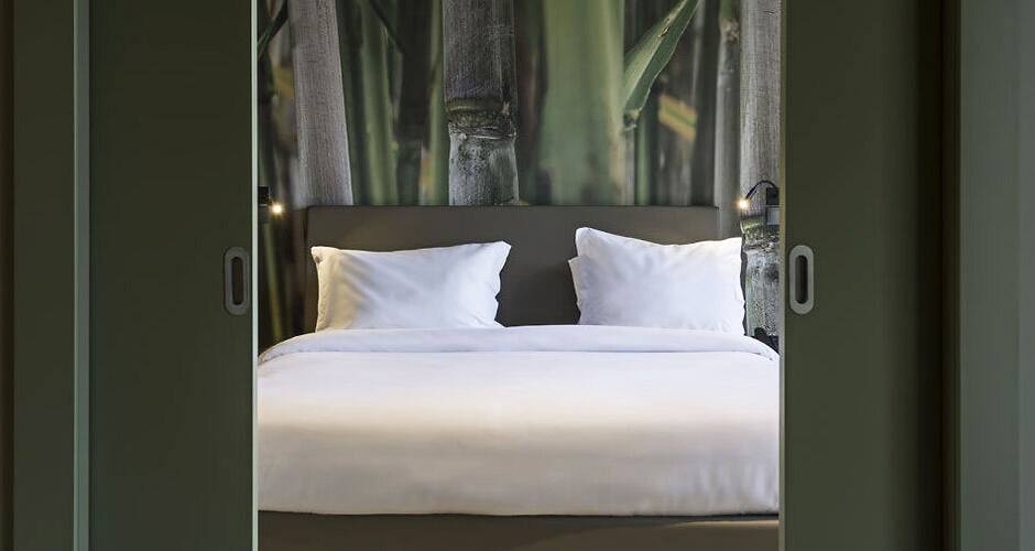 <p>made0027suiteseapremium</p>