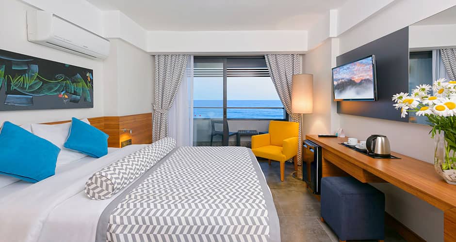 <p>Kahden hengen huone, merinäköala</p>