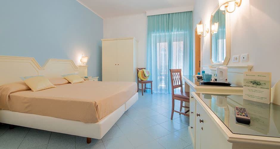 <p>Kahden hengen huone</p>