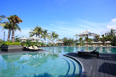 Pullman Phuket Karon Beach Resort