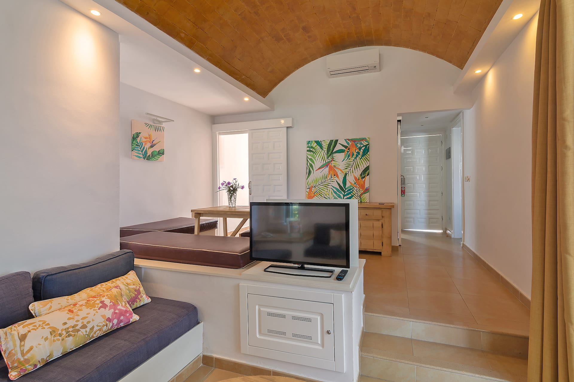 <p>Bungalow, yksi makuuhuone/Superior-bungalow, yksi makuuhuone</p>