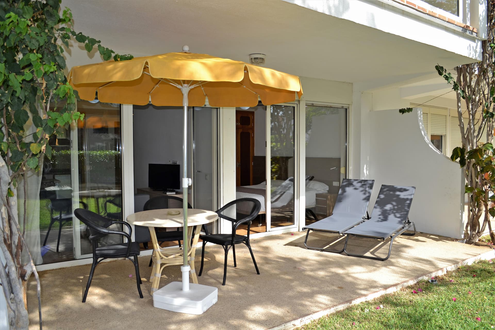 <p>Kaksion terassi</p>