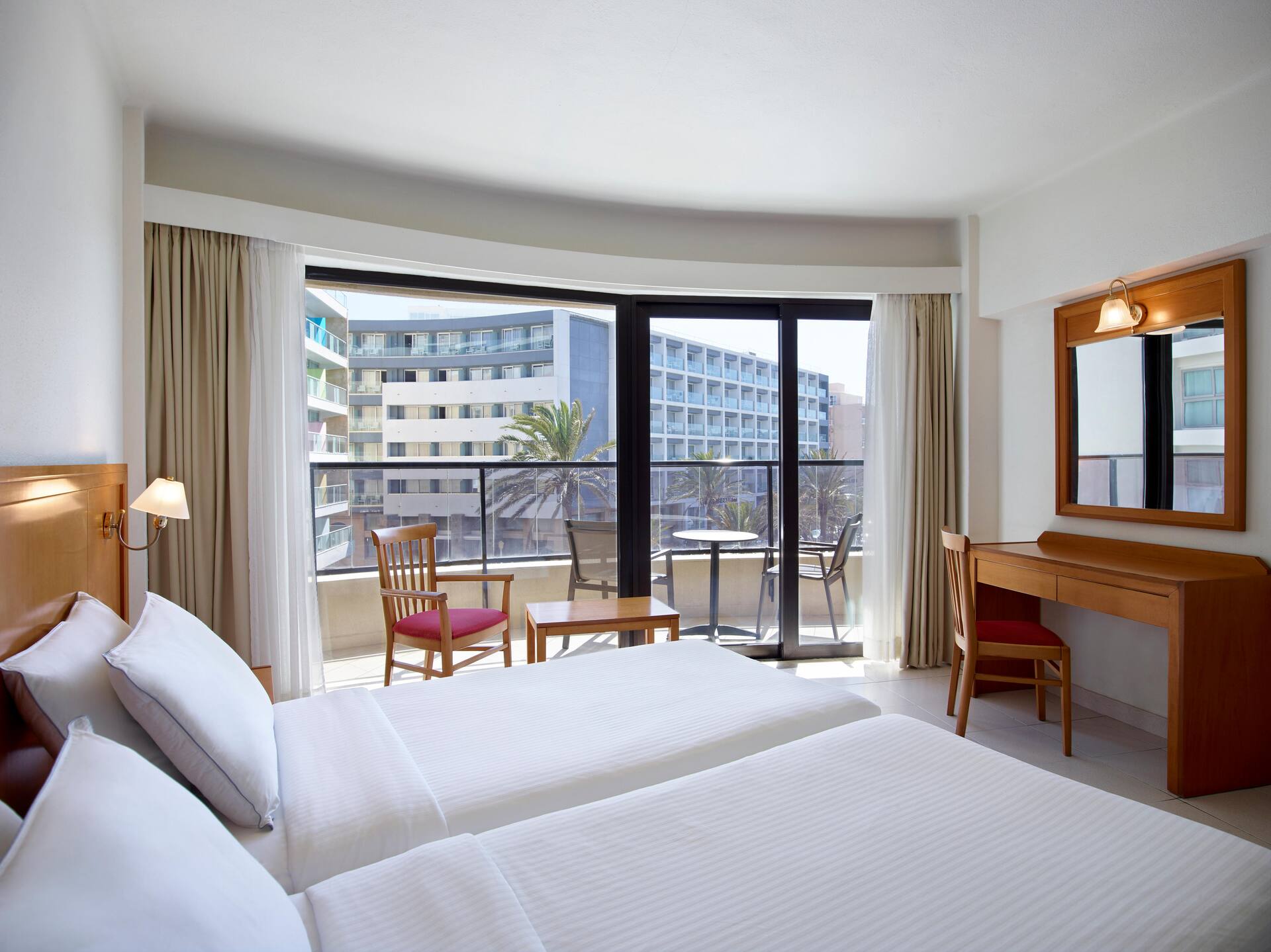 <p>Kahden hengen huone</p>