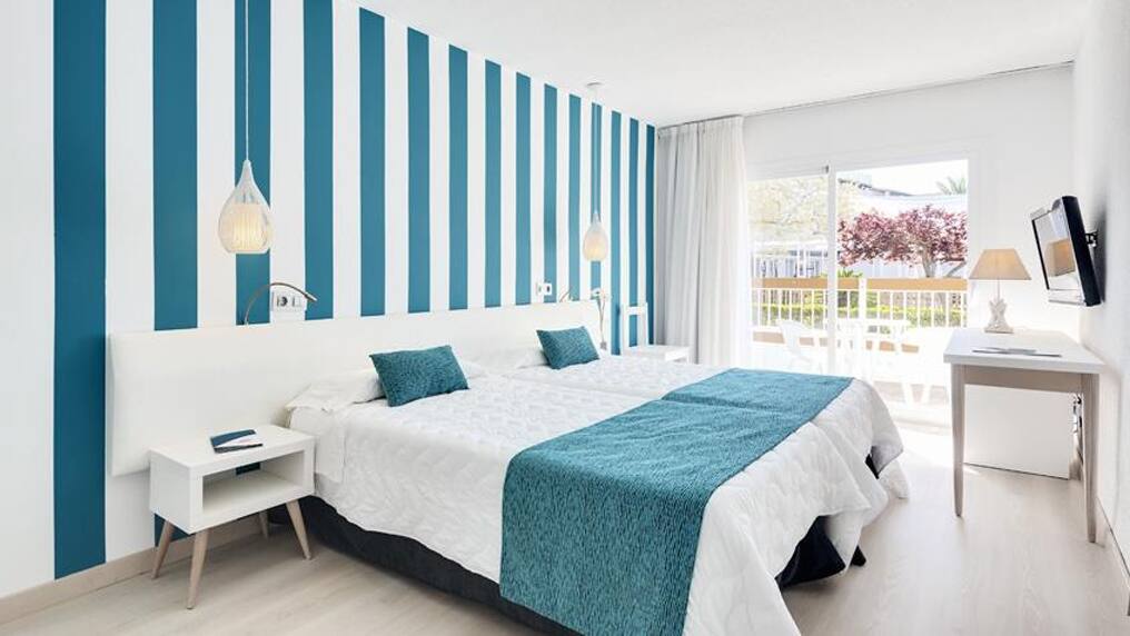 <p>Kahden hengen huone</p>