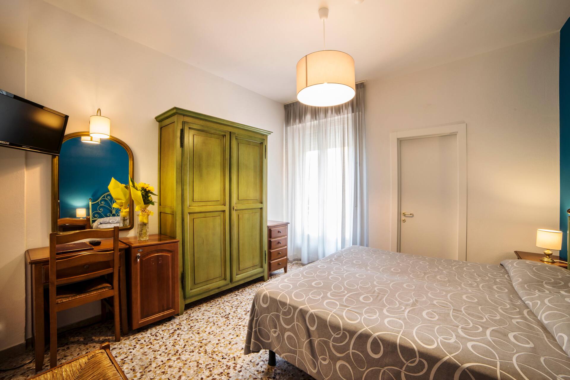 <p>Kahden hengen huone</p>