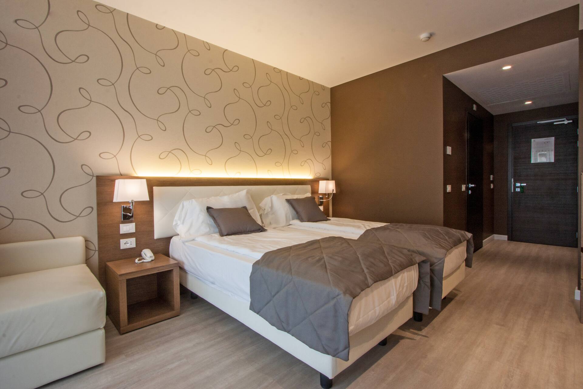 <p>Juniorsviitti</p>