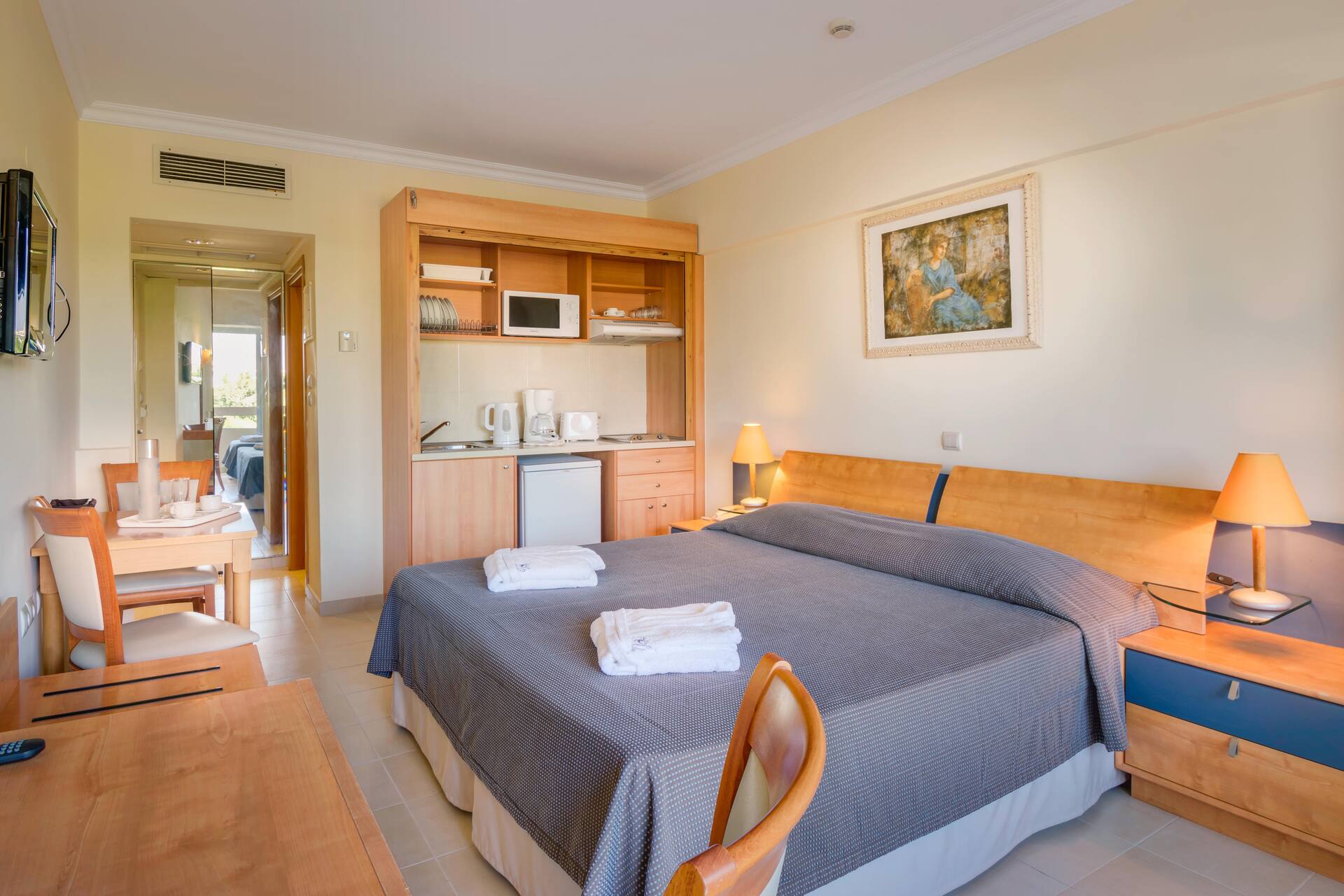 <p>Superior-huone</p>