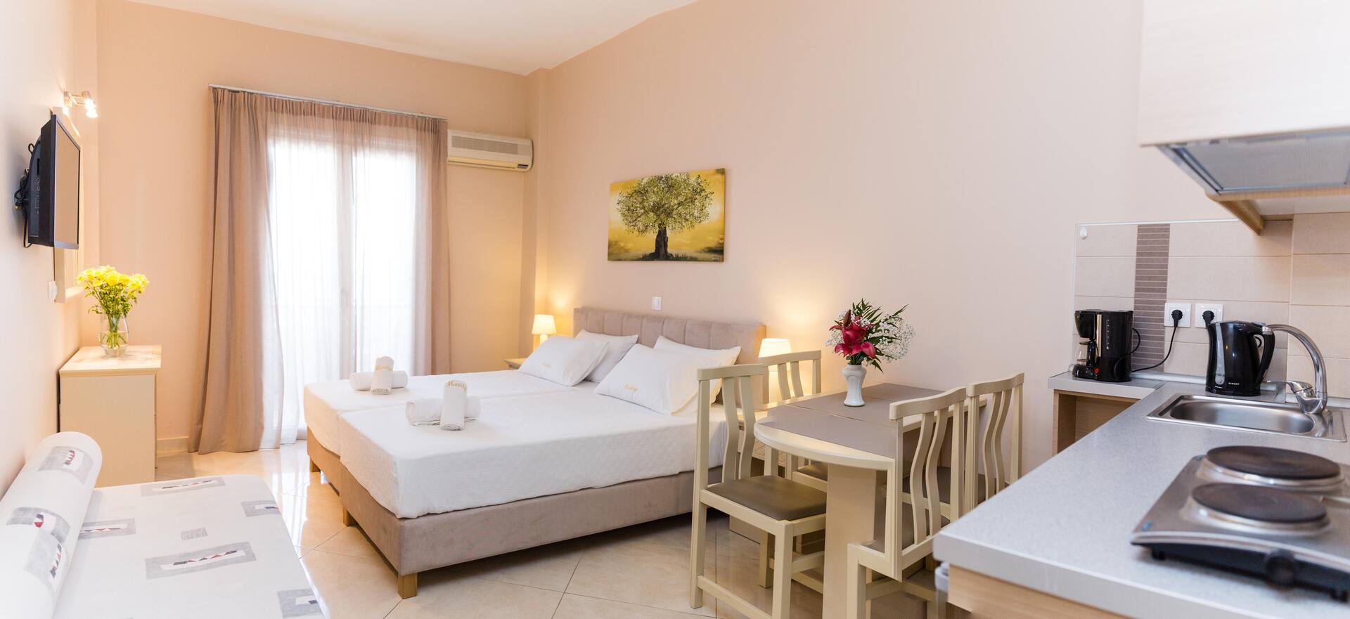 <p>yksiö meren puolella</p>