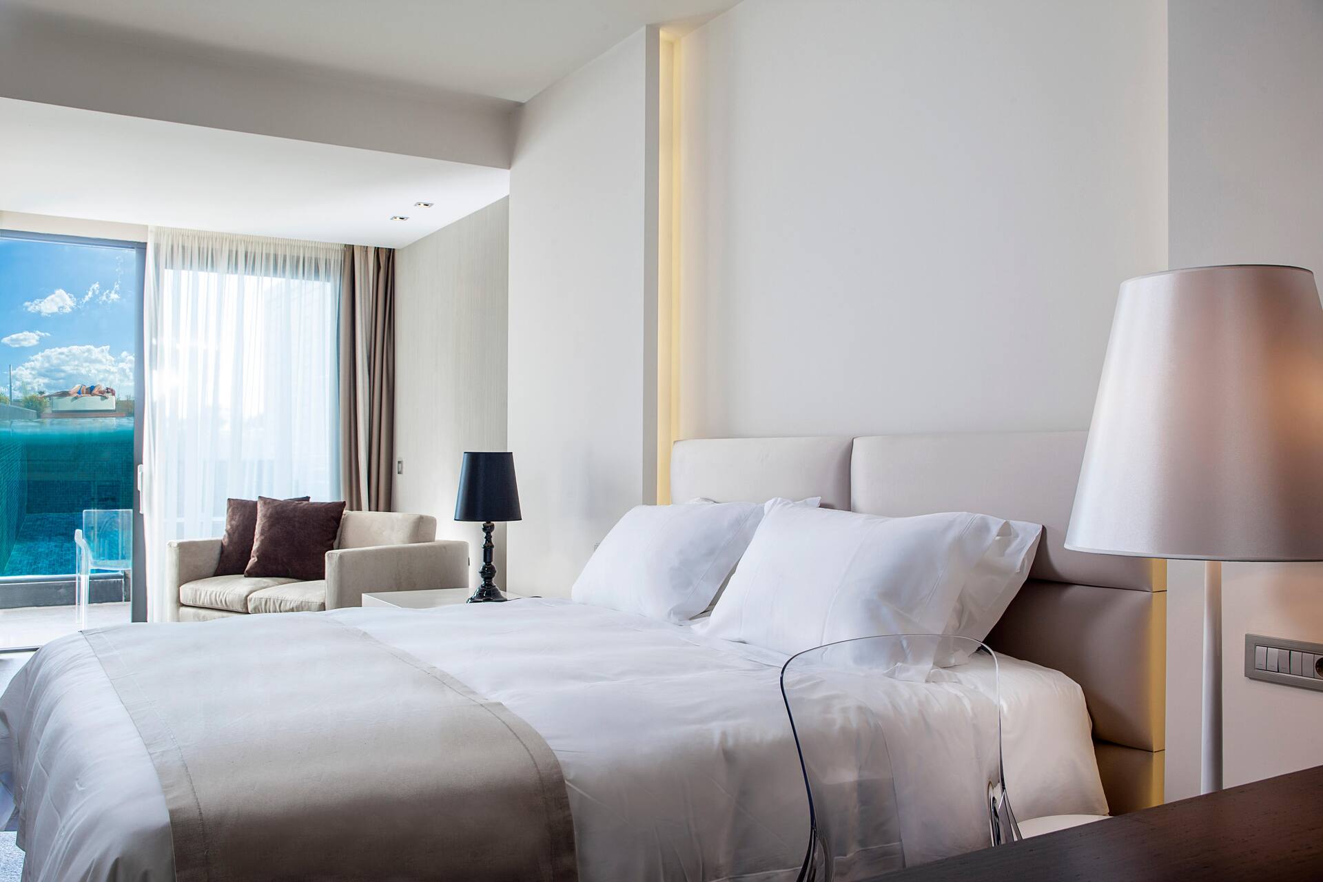 <p>Pool Experience -sviitti</p>