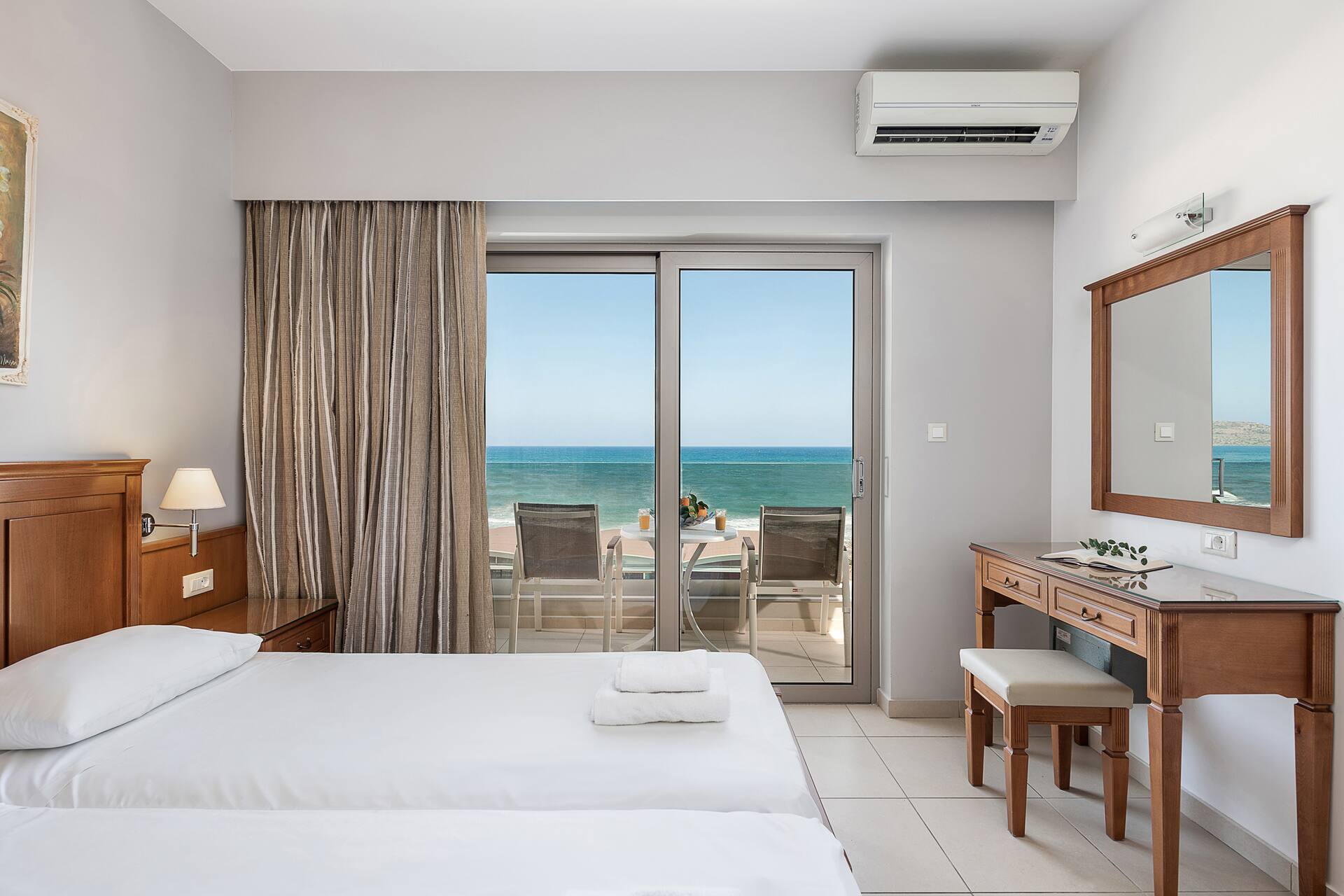 <p>Kaksio, merinäköala</p>