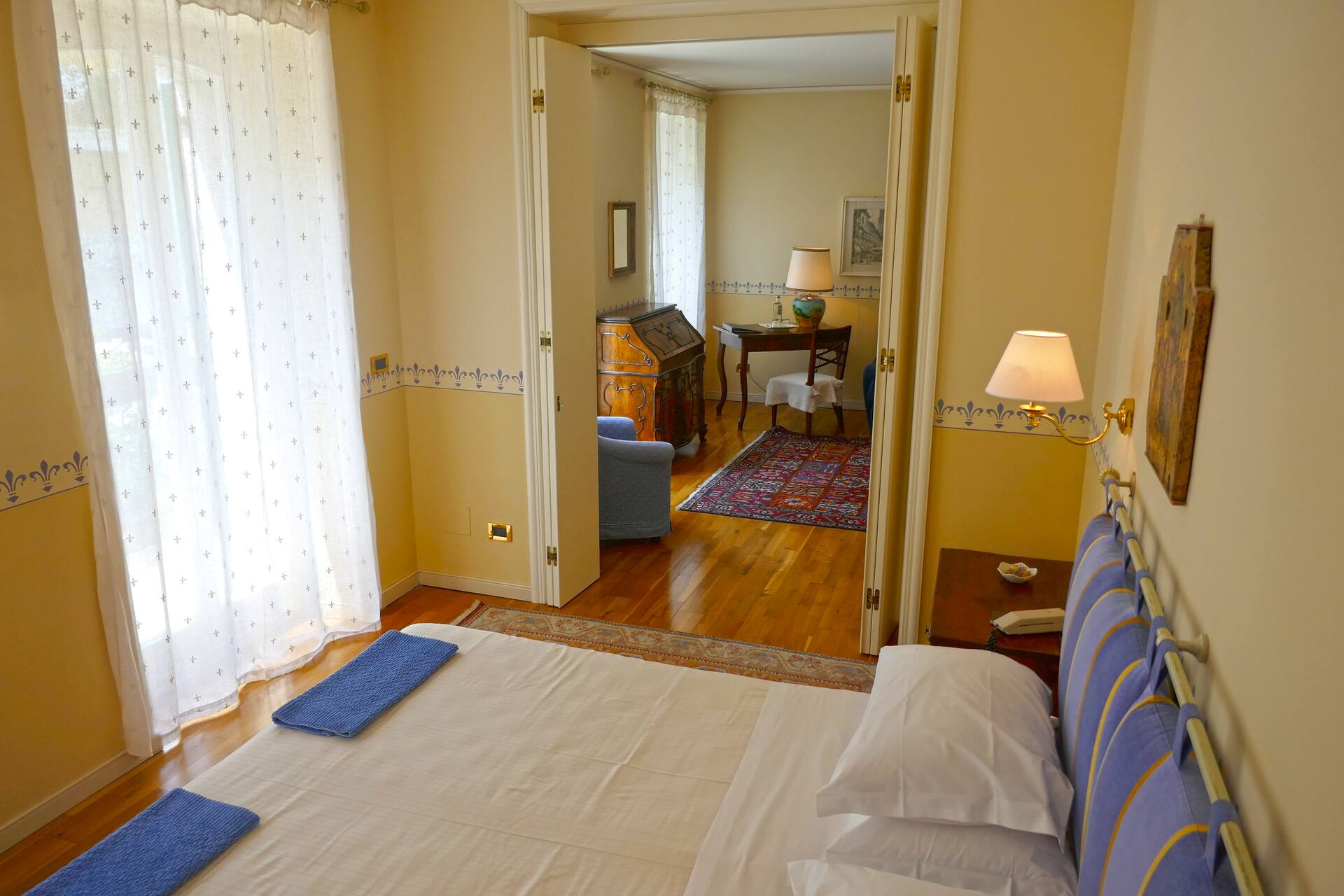 <p>Sivurakennuksen sviitti</p>