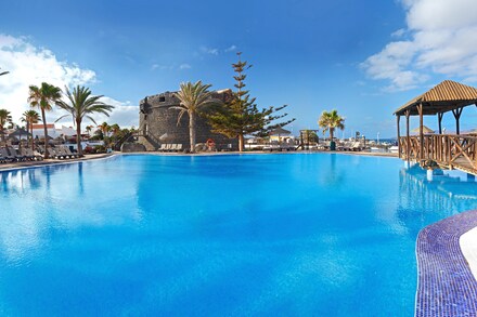 Barcelo Castillo Beach Resort