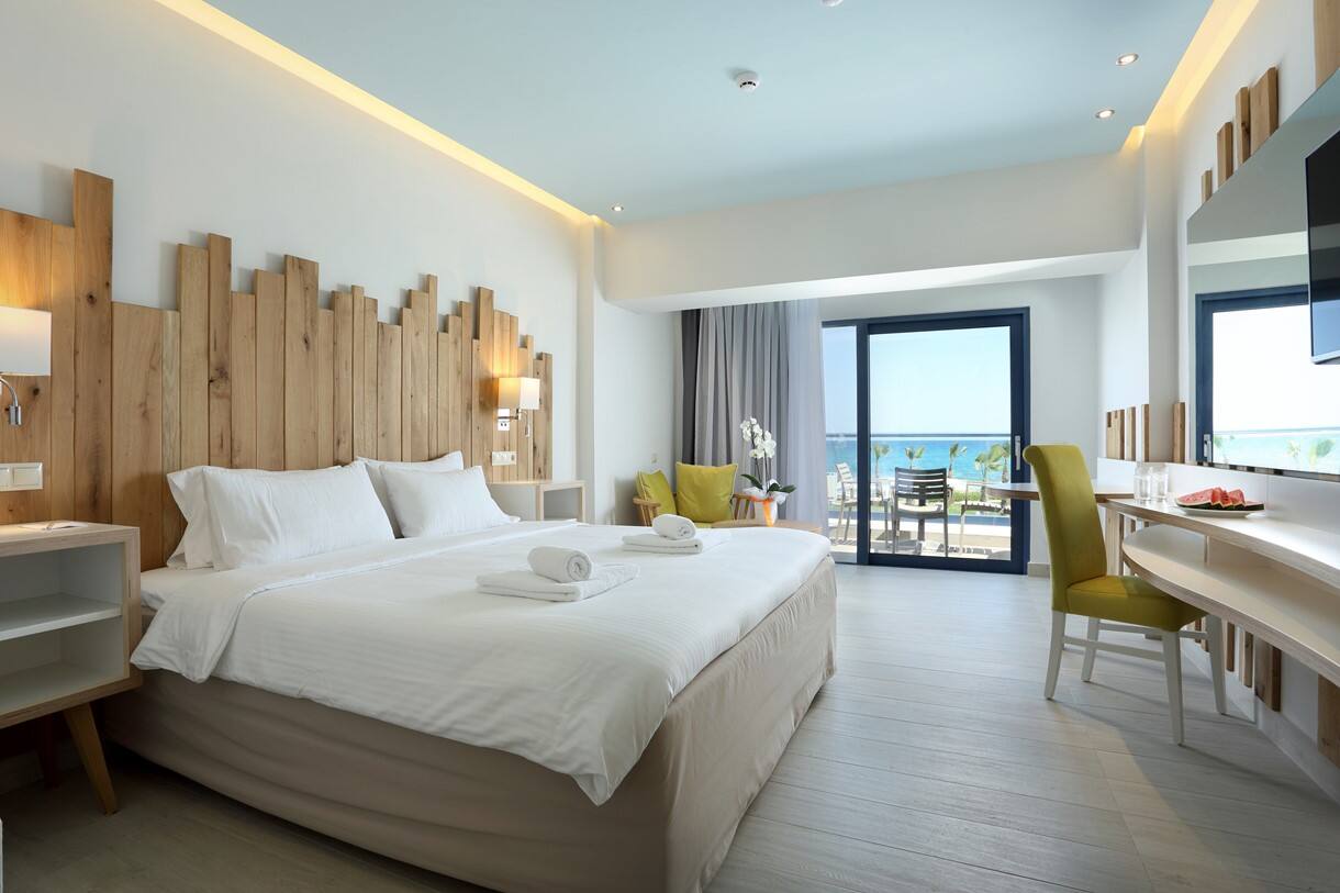 <p>Juniorsviitti lähellä merta</p>