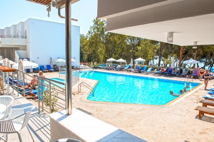 Park Beach Hotel