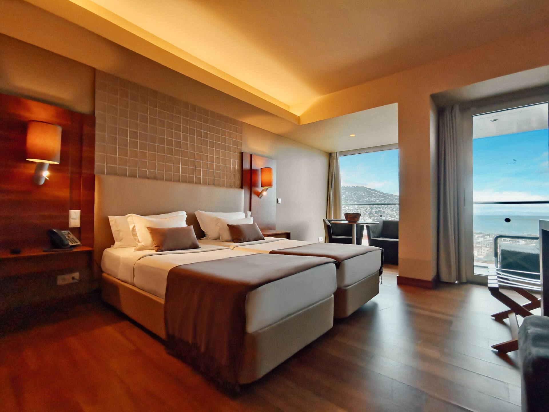 <p>Classic-huone, merinäköala</p>