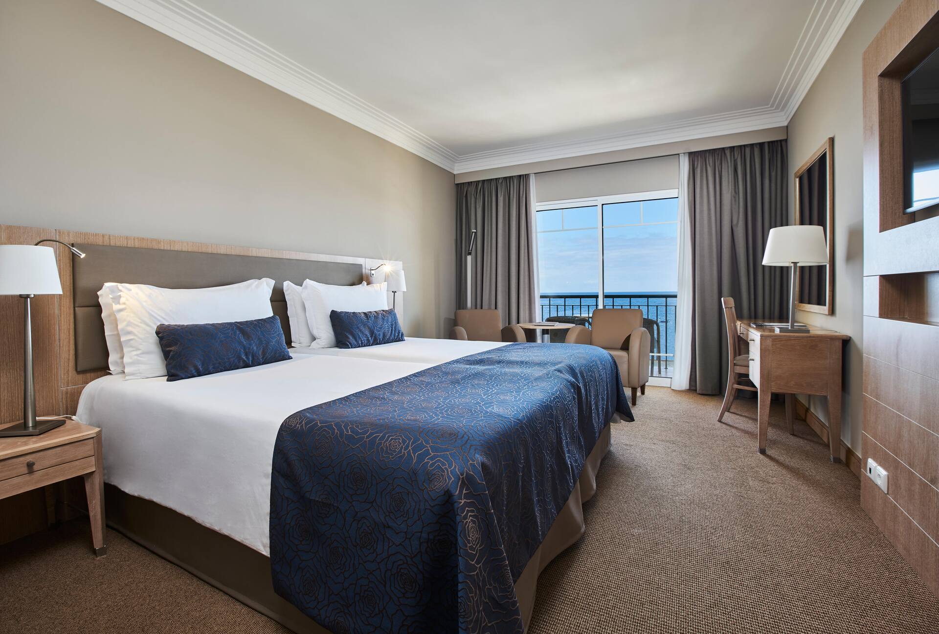 <p>Yksiö, merinäköala</p>