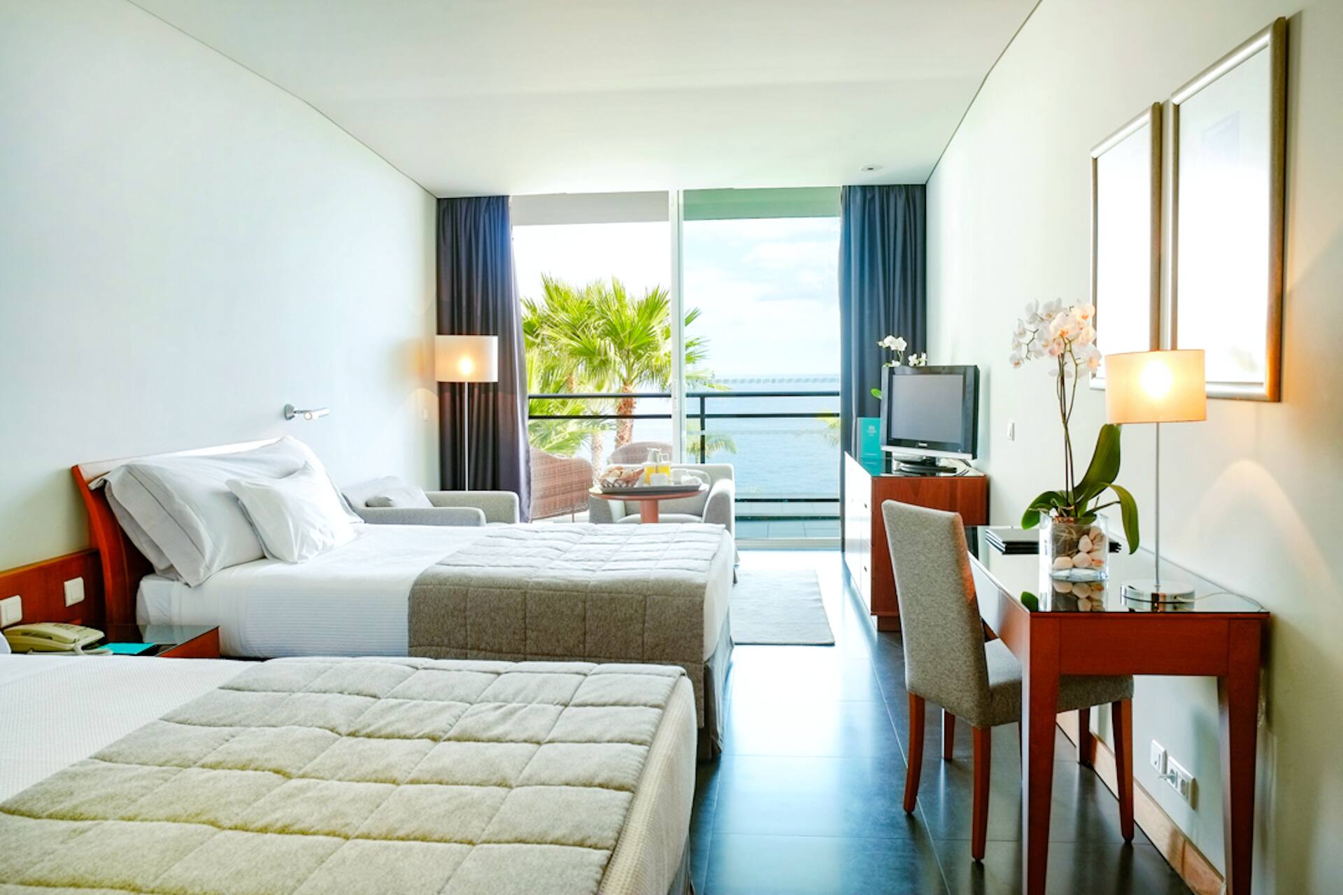 <p>kahden hengen Sea View -huone</p>