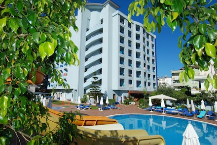 Grand Zaman Garden Park