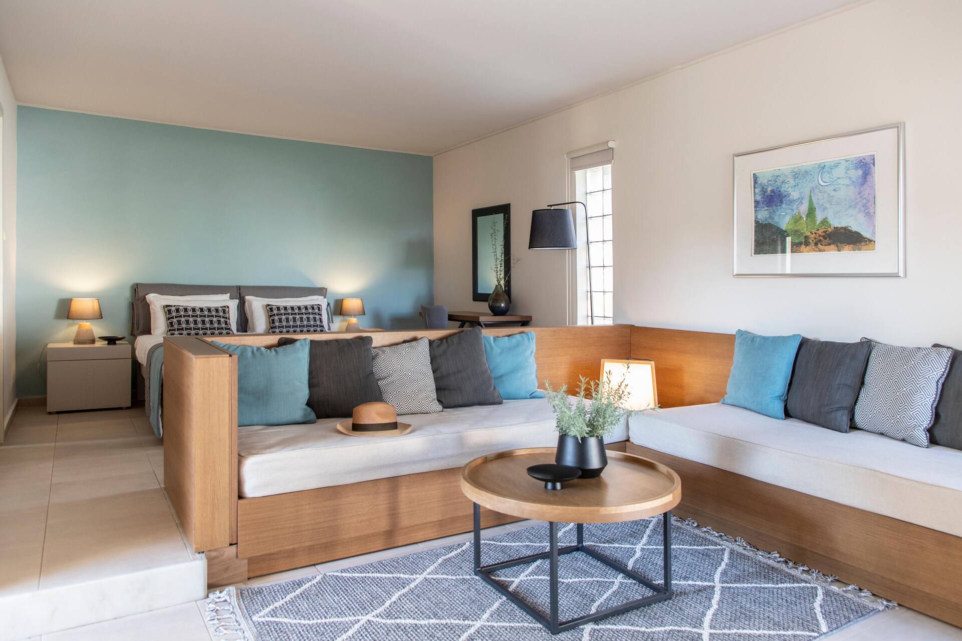 <p>Bungalow-huone, puutarhanäkymä</p>