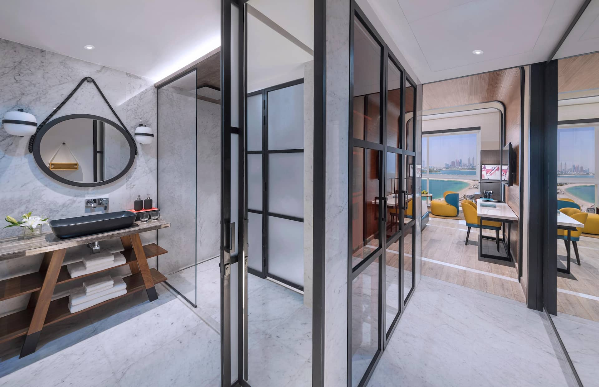 <p>Andaz-huone, osittainen merinäköala</p>