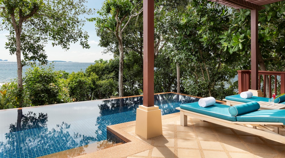 <p>Avani Sea View Pool Villa</p>