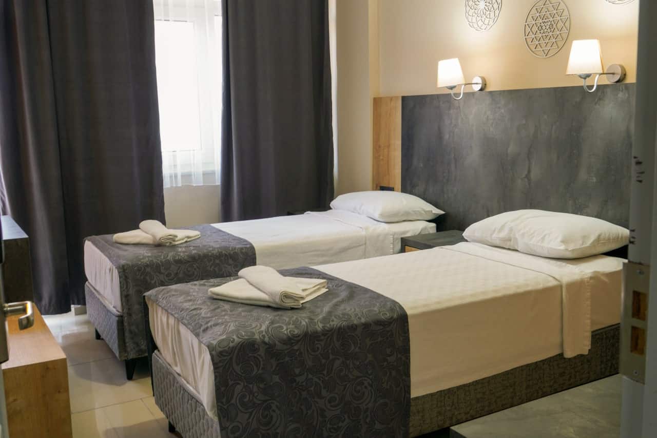 <p>Kahden hengen huone</p>