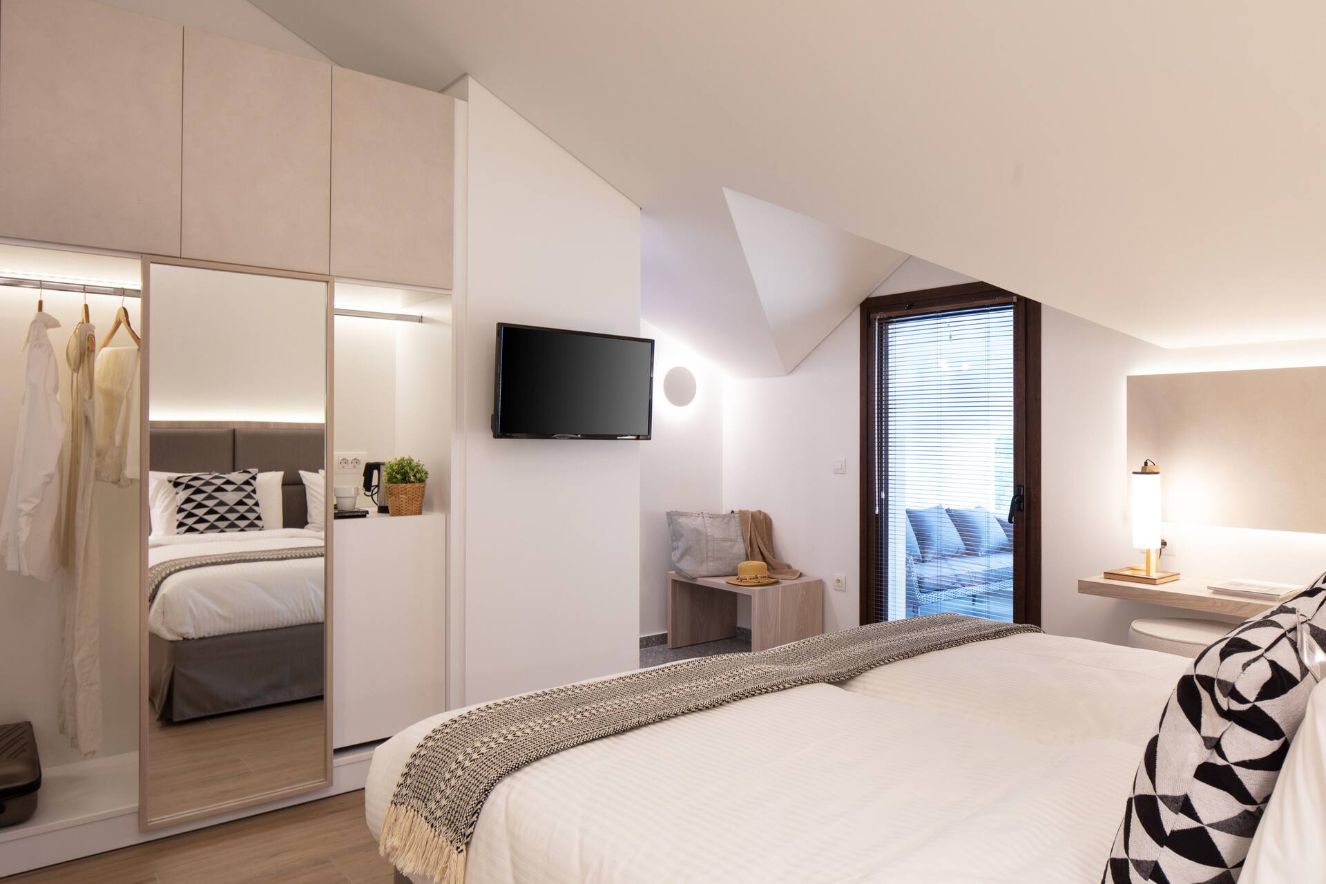 <p>Superior-huone</p>