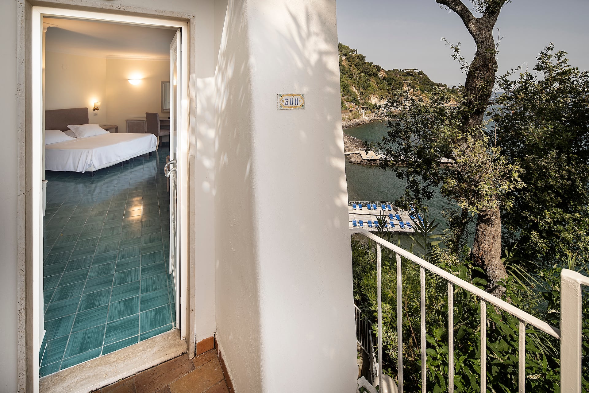 <p>Comfort-huone, merinäköala</p>