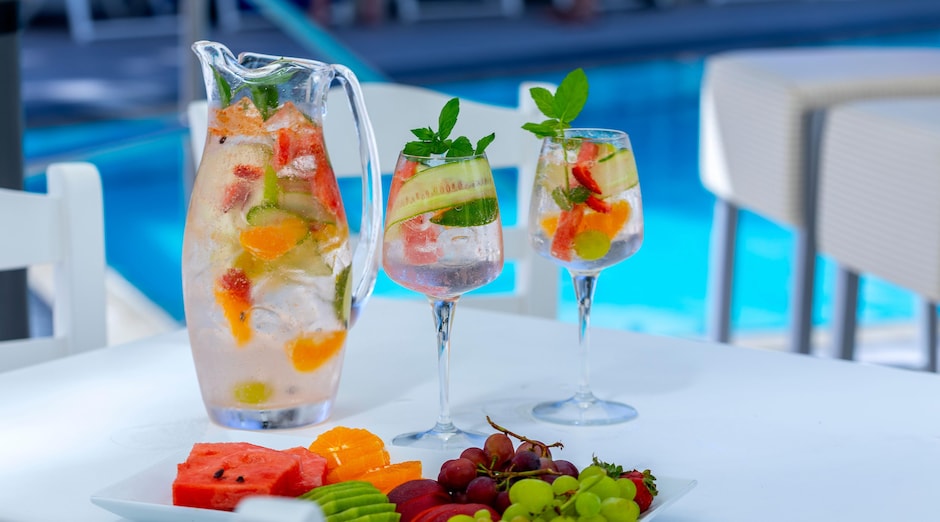 Anemi Hotel & Suites 4