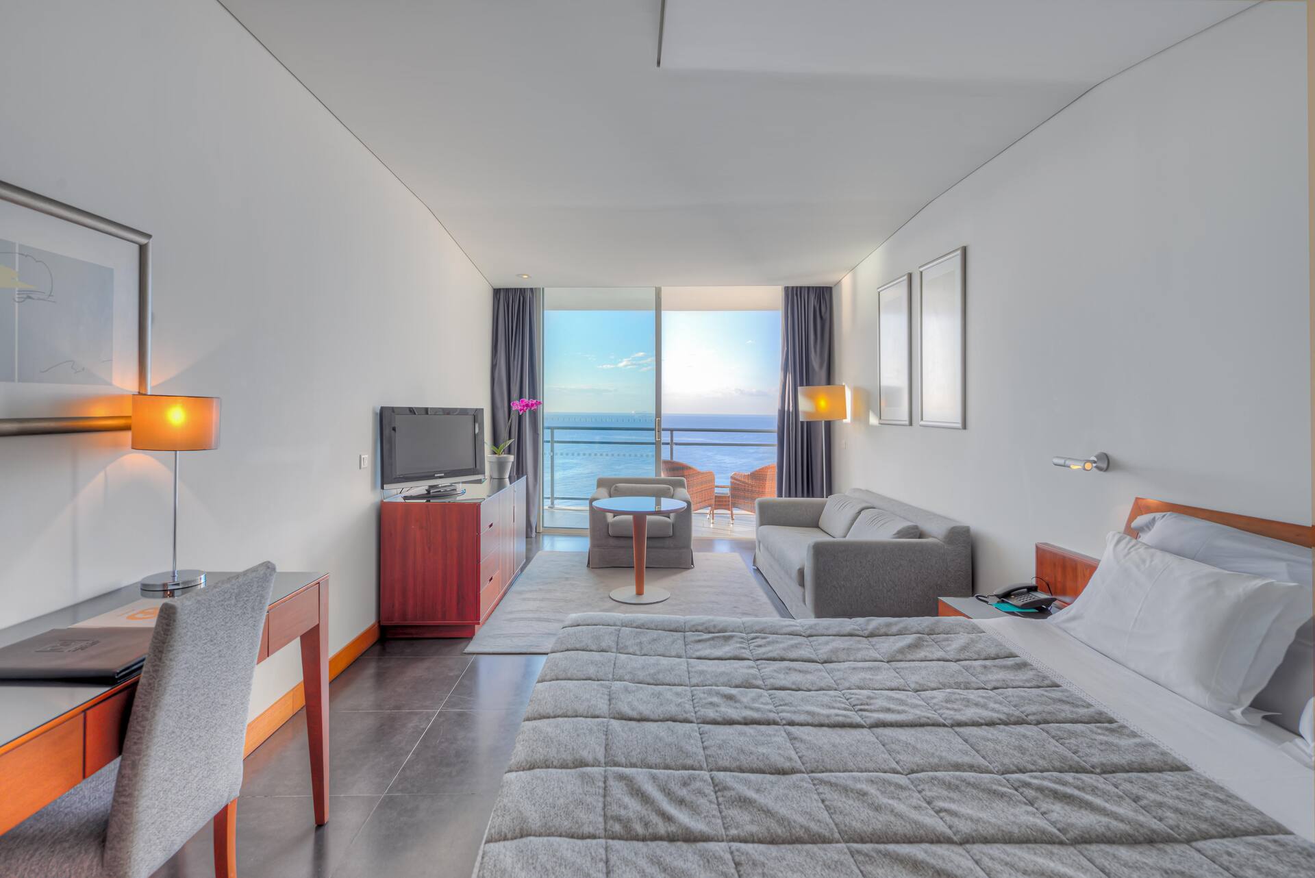 <p>Superior Front Sea View -huone</p>