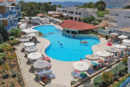 Pefki Island Resort, Pefkos