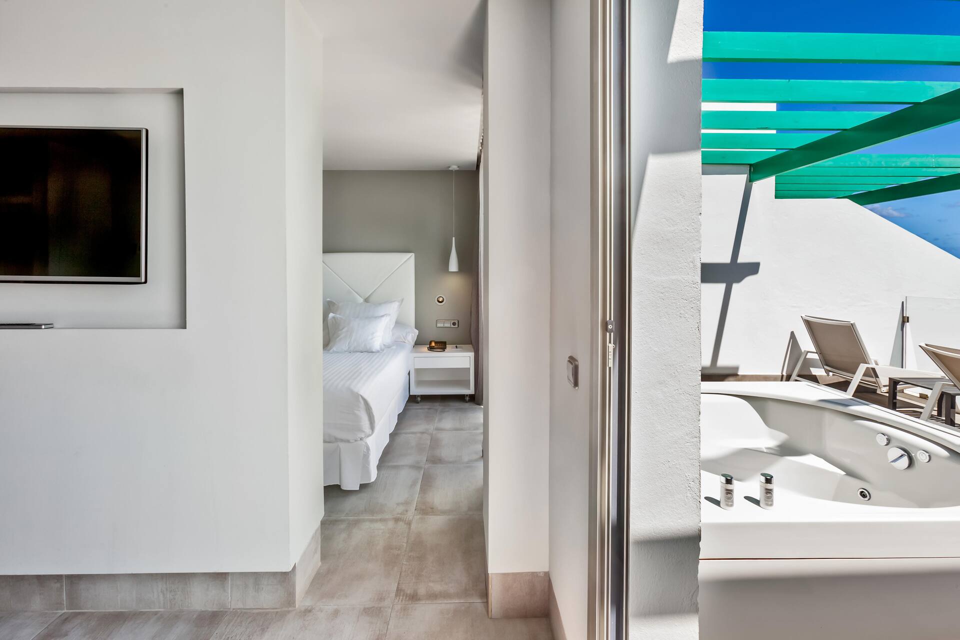 <p>Juniorsviitti</p>