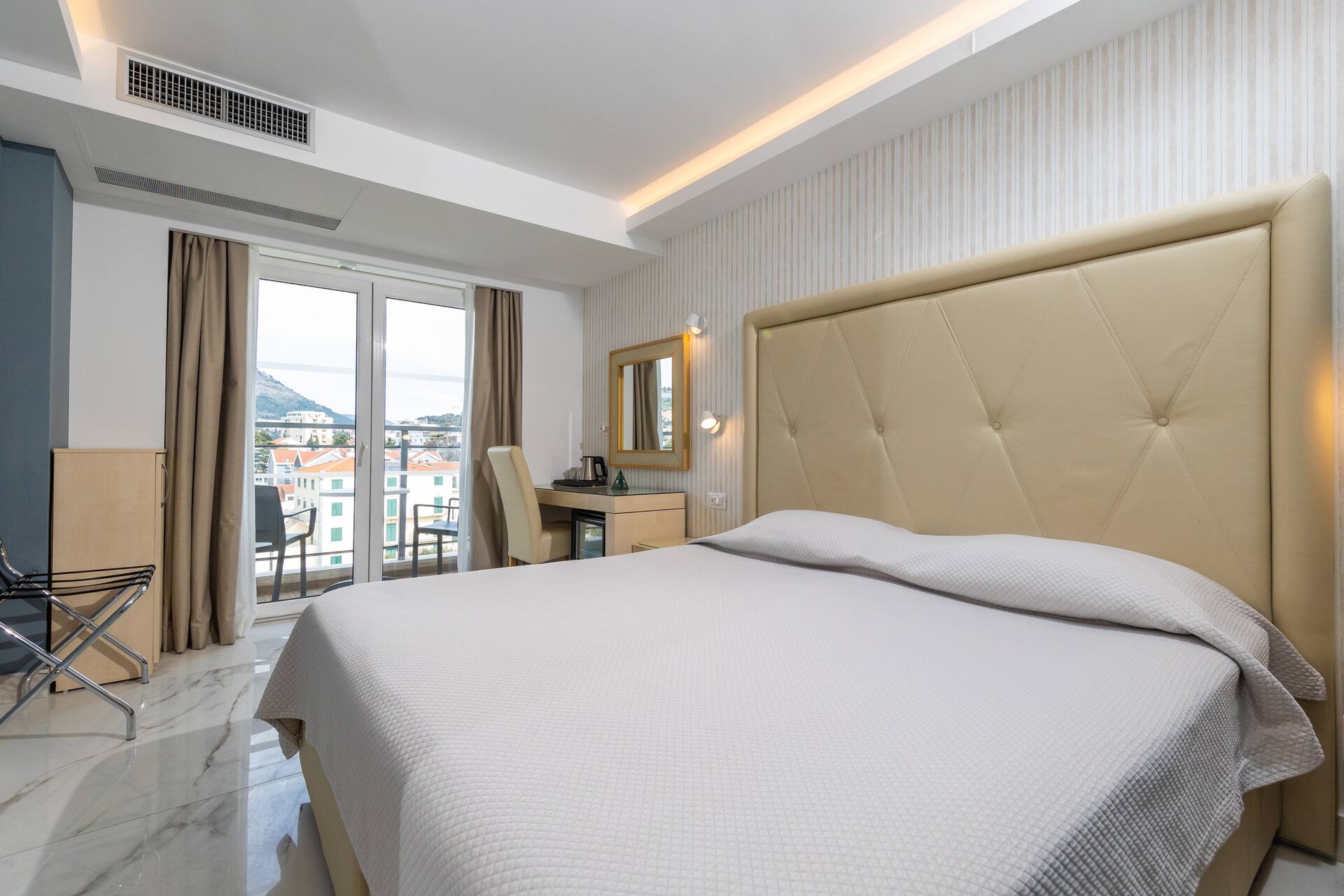 <p>kahden hengen huone </p>