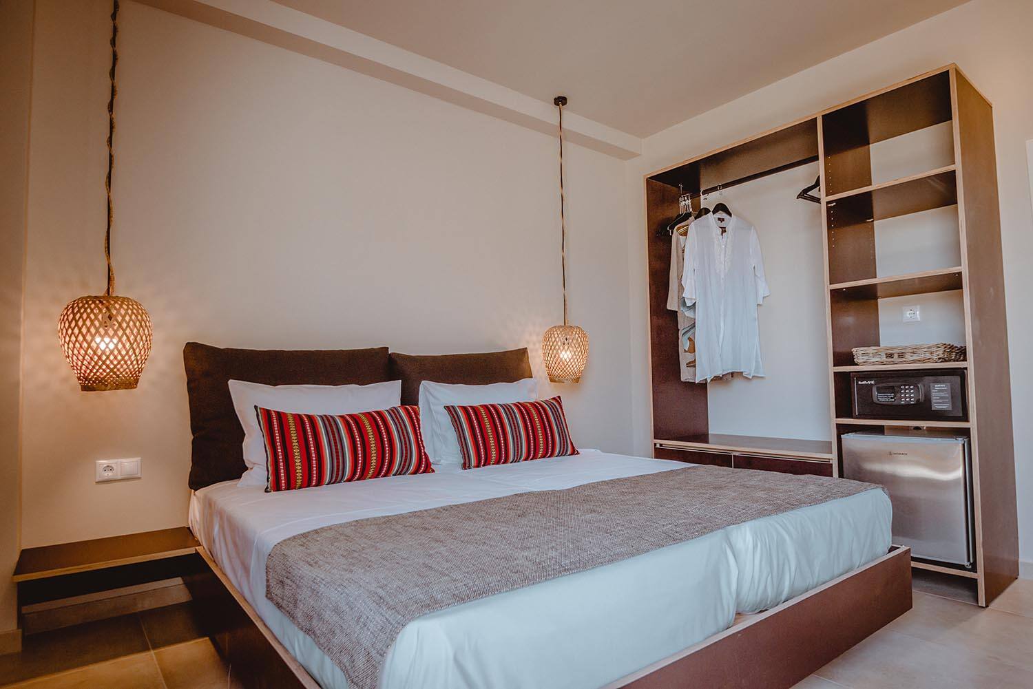 <p>kahden hengen huone</p>