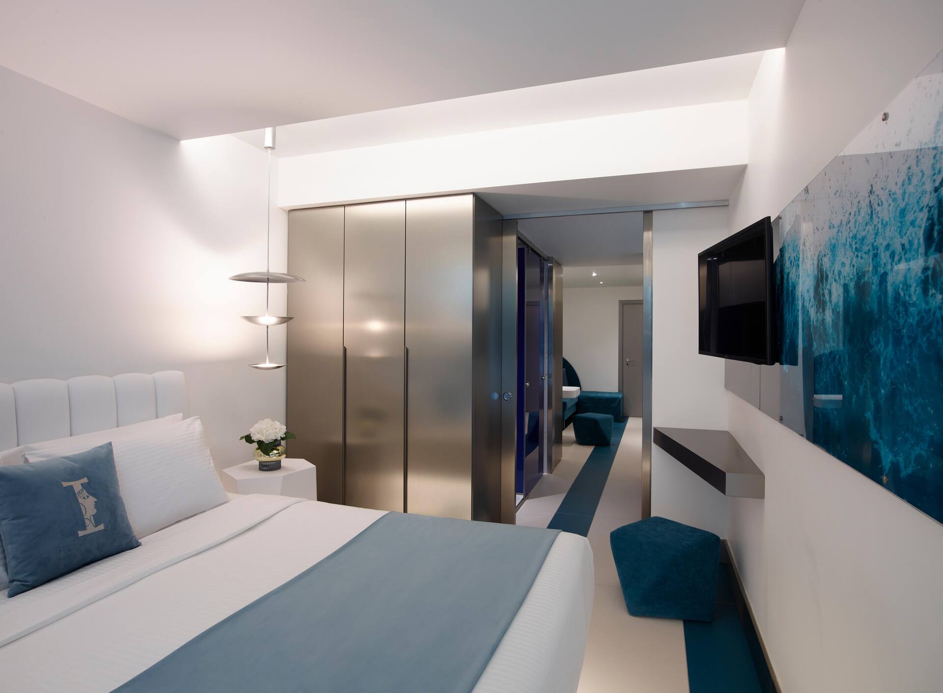 <p>kolmen hengen Silver-huone</p>