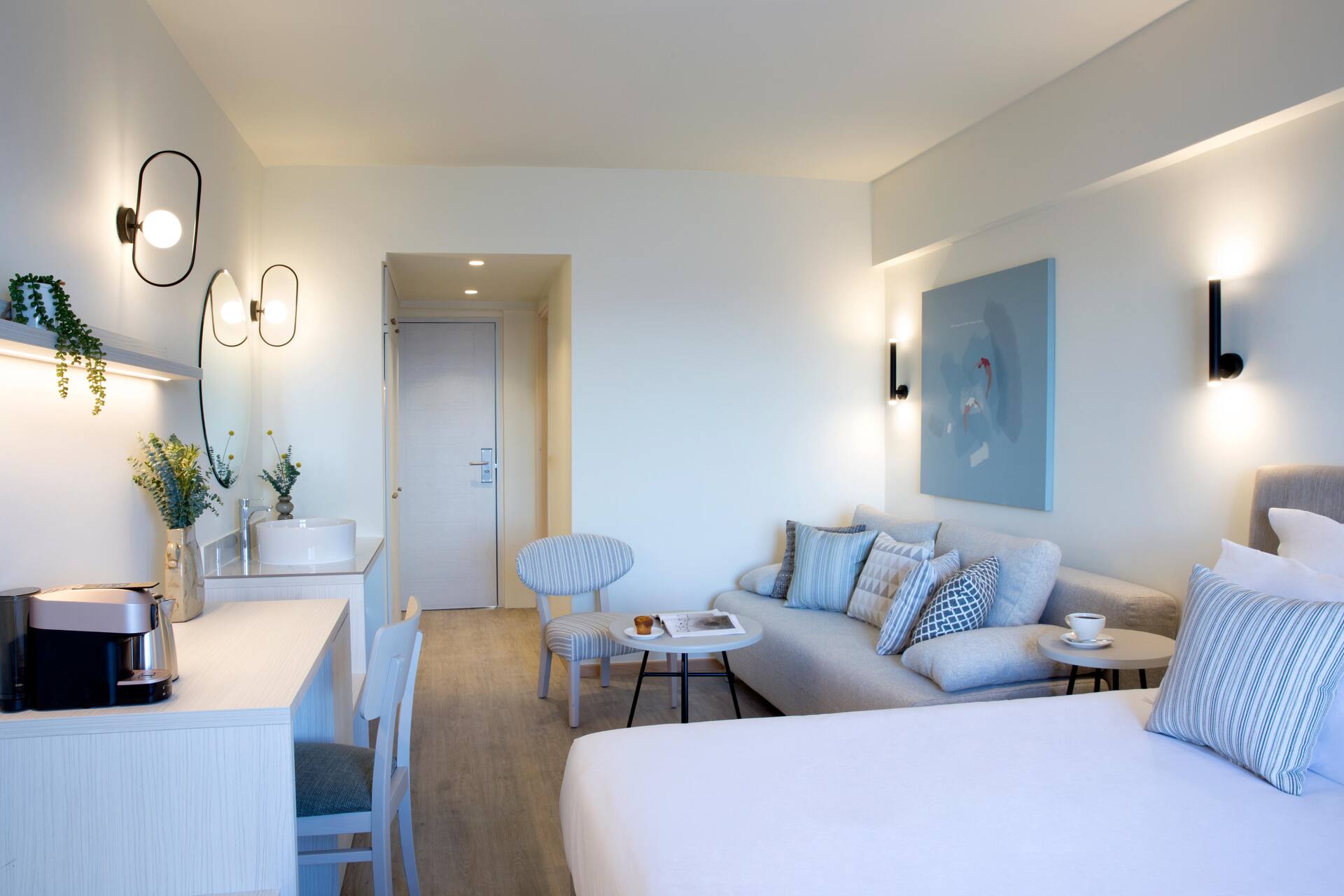 <p>Juniorsviitti, uima-allasnäköala</p>