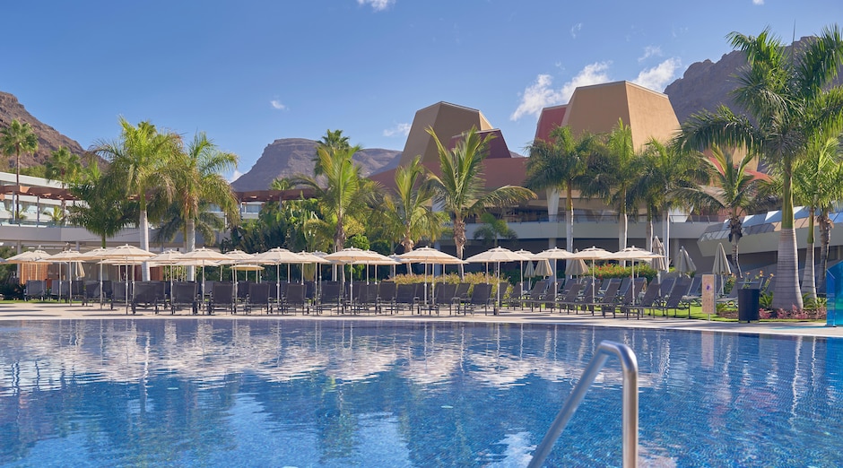 Hotelli Radisson Blu Resort & Spa Gran Canaria Mogan - Puerto de Mogan ...