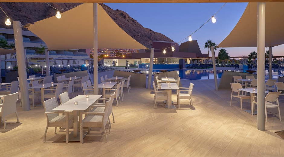 Hotelli Radisson Blu Resort & Spa Gran Canaria Mogan - Puerto de Mogan ...