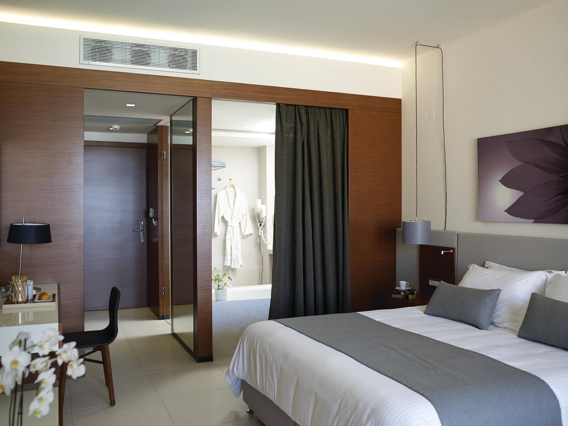 <p>Superior Lagoon -huone</p>