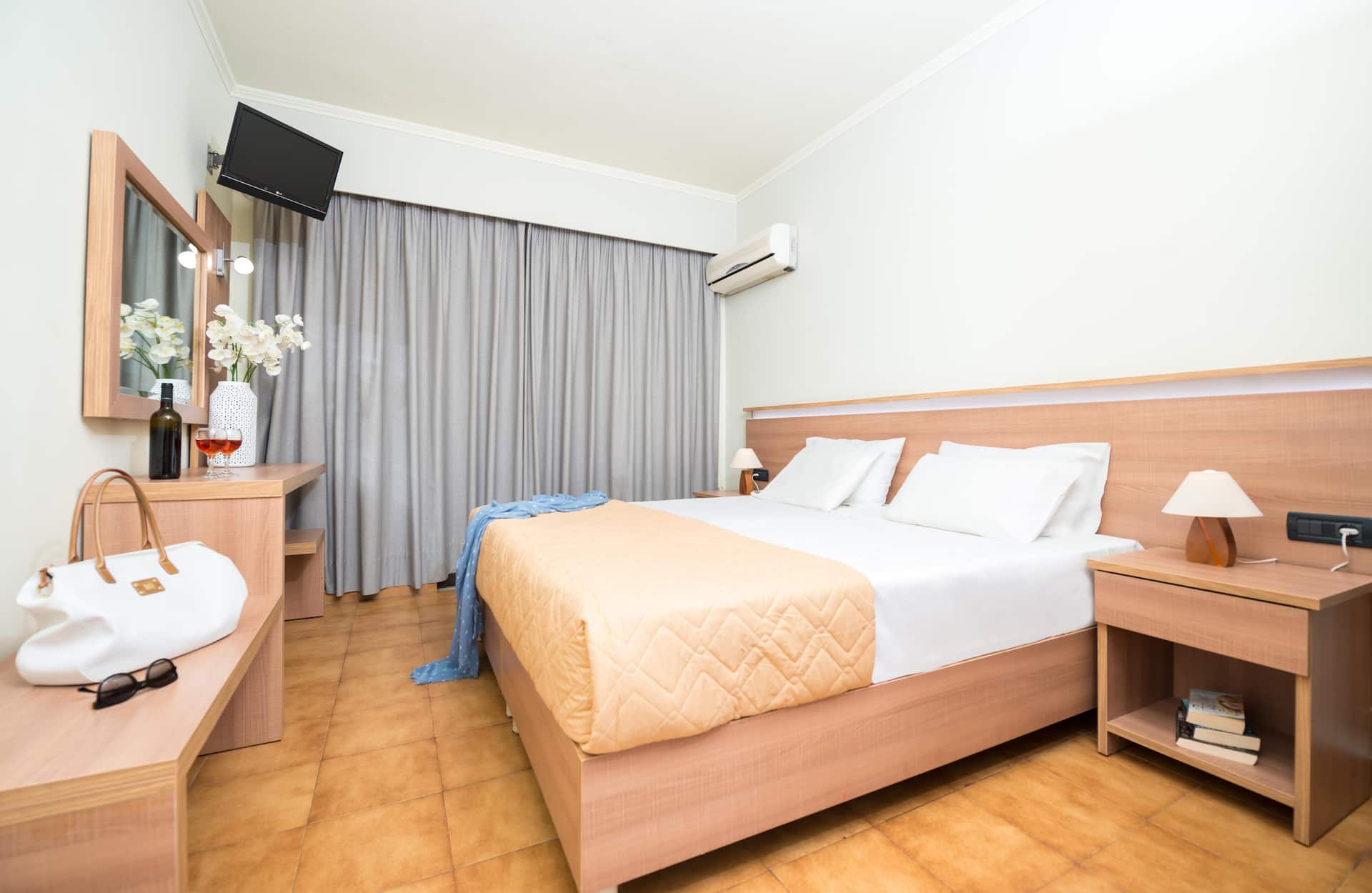 <p>Kahden hengen huone</p>